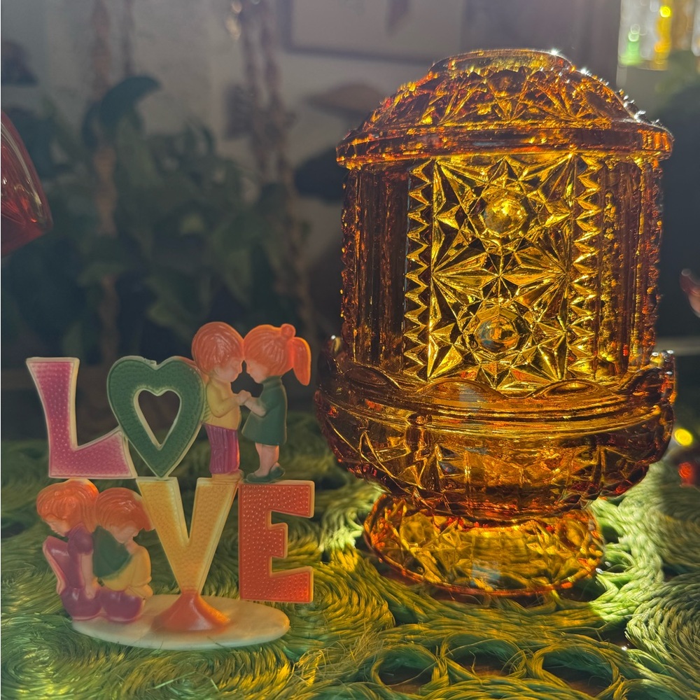 Indiana Glass Amber Stars and Bars Fairy Lamp